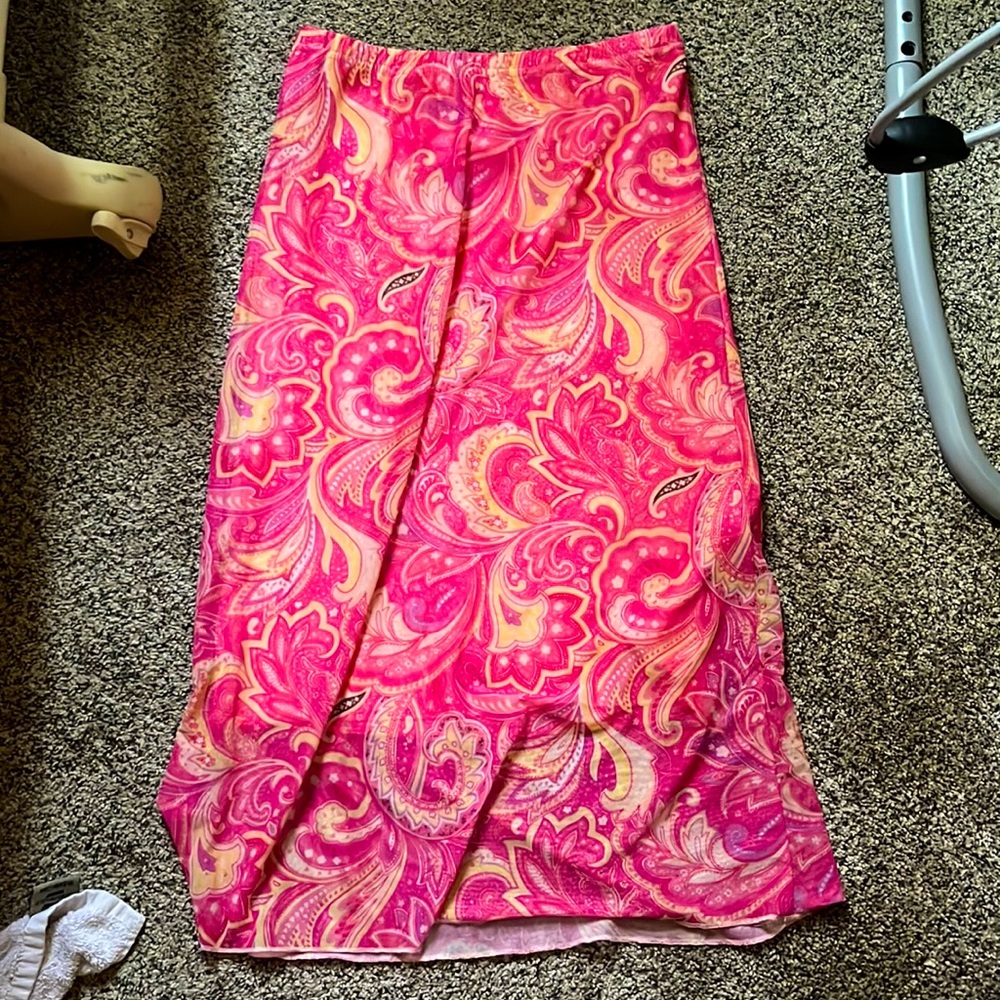 knee length skirt